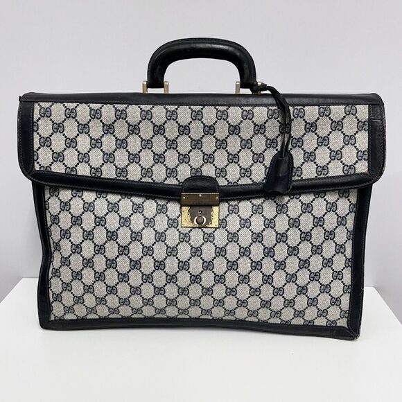 Vintage Unisex Gucci Briefcase  Dark Navy Blue GG Logo Vinyl Leather Lock & Key - Picture 1 of 16